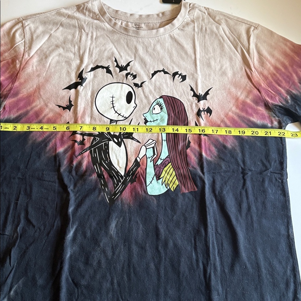 NWT Nightmare Before Christmas 100% Organic Cotton Women’s shirt Black tie dye L - Picture 10 of 11